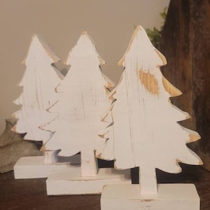White wood christmas tree
