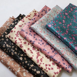 Weiches, seidiges Satin-Charmeuse-Gewebematerial per Meter mit Blütendruck für Futter, Schal | Charmeuse Satin Haargummis, Scrunchie, Gesichtsmaske