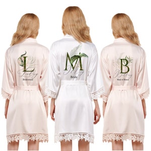 Gepersonaliseerde Satijn Kant Robe Bruidsmeisje Roben Bachelorette Party Bruiloft Gewaden Bruid Bruids bruidsmeisjes Cadeau Bruidsmeisje Voorstel Bruidsmeisjes Bruid