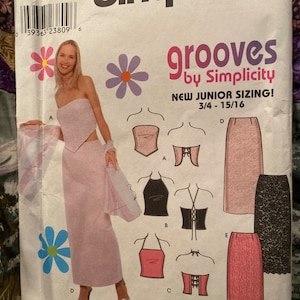 Simplicity Grooves 9129 junior sizing. Size AA- 3/4- 15/16