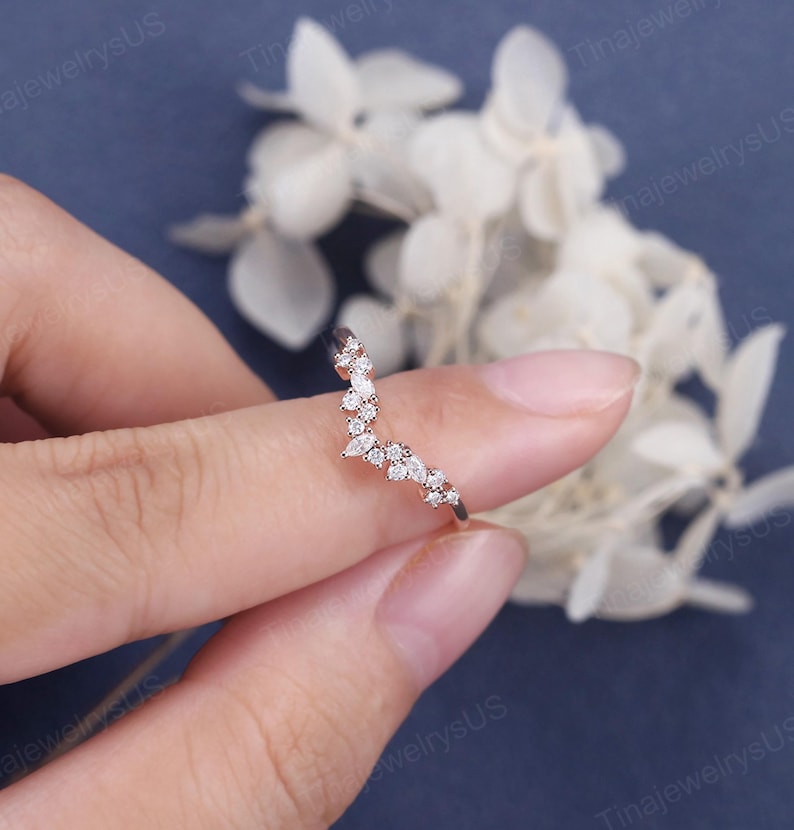 Anillo de bodas curvo con moissanita marquesa en racimo inspirado en la naturaleza, único anillo a juego de oro rosa macizo de 14 quilates con diamantes, regalo para ella imagen 6
