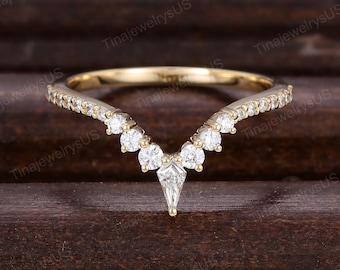 Anillo de boda curvo de moissanita con corte de cometa, anillo único de chevron apilable en oro amarillo de 10 quilates/14 quilates para mujer, anillo nupcial vintage a juego, regalo de promesa.
