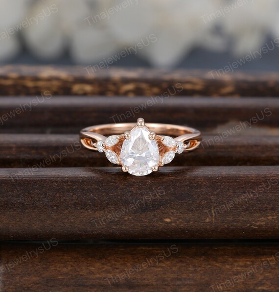 Vintage pear shaped ring sale