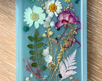 Pastel Blue Floral Resin Tray: Rim Tray, Jewelry, Soap, Candle Dish