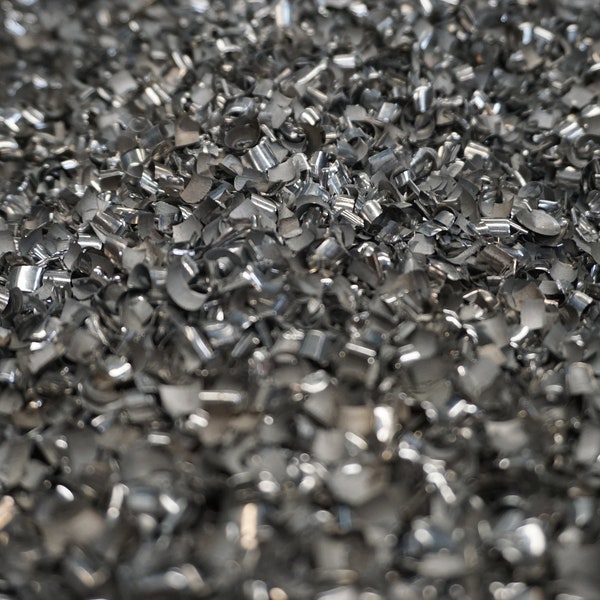 Dekomaterial ''Silver Chips'', hochwertige Aluminiumspäne, Metallspäne für plastisches Gestalten/Orgonit Herstellung, Silber