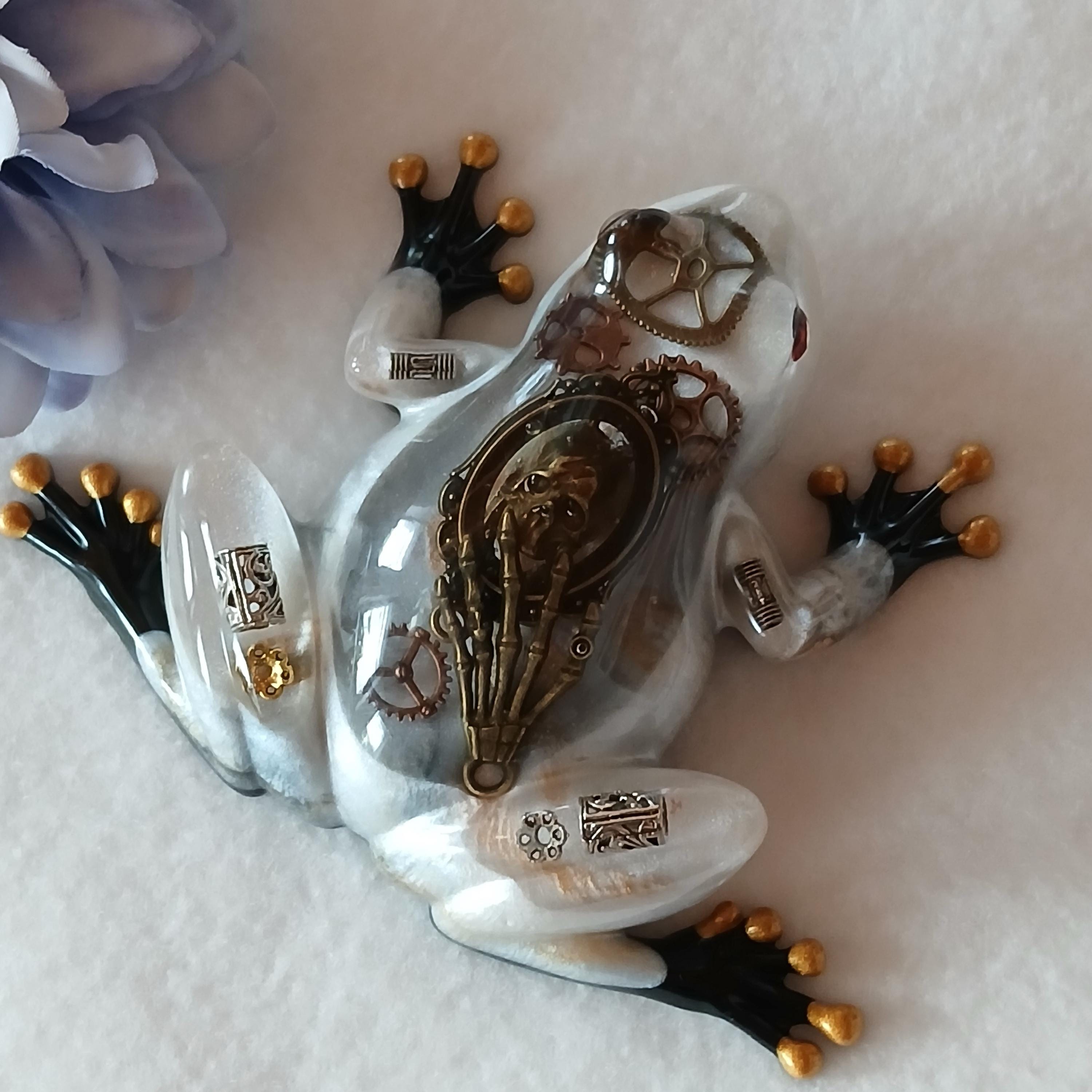 Death Stranding Hand Statue - Steampunk Skulptur Als Handyhalter