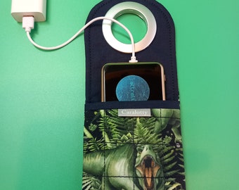 1 mobile phone charging case "Dinosaur"