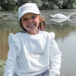 Embroidered Big Sister Sweatshirt - Baby Announcement Sweatshirt - Big Sis Top -  Older Sibling Baby Announcement- Big Sister White Frill