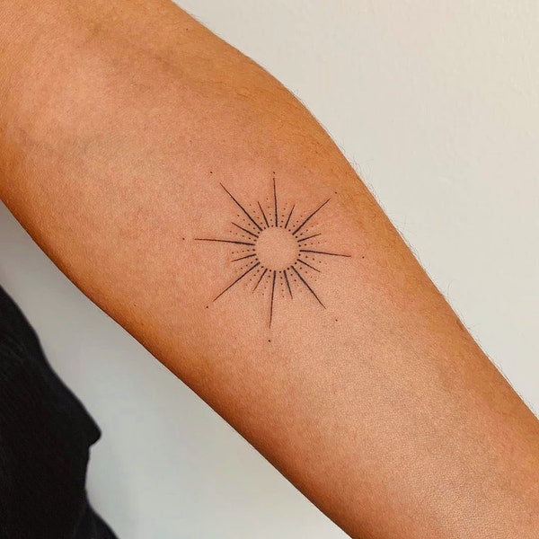 Sun Ornament - Natural Temporary Tattoo | 2-week tattoo | Semi Permanent Tattoo