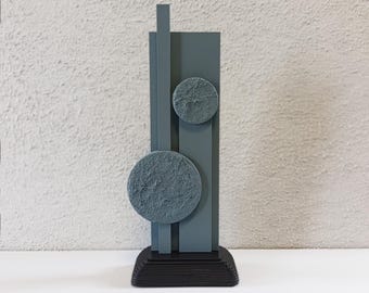 Geometric Concrete Circle Sculpture: Modern Home Decor Art Piece