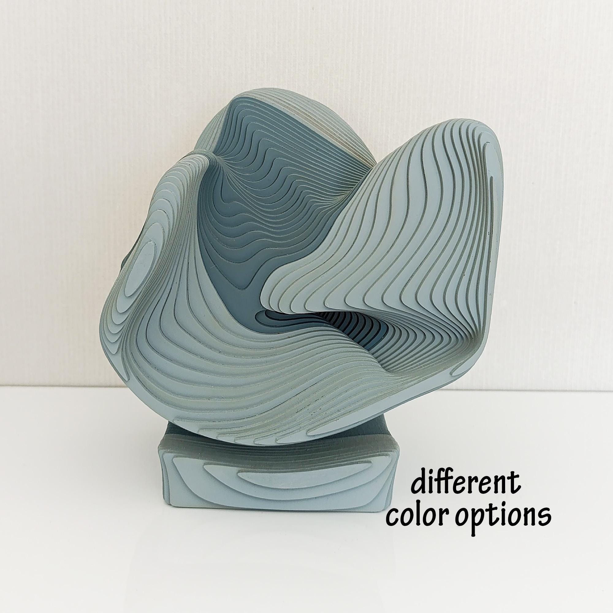 Geometric Wooden Sculpture: Modern Abstract Tabletop Decor