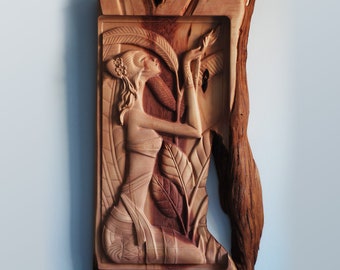 Relic Woman wall Decor, Carvin into Log, Hand Carved Wooden Wall Art, Wall Decor, Hand made wooden Gift, Housewarming gift, wall hangings