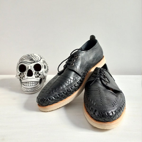 Chaussures en cuir noir "Itzcali" - Chaussures mexicaines. Mode Huarache. Paire confortable pour hommes. Style mexicain.