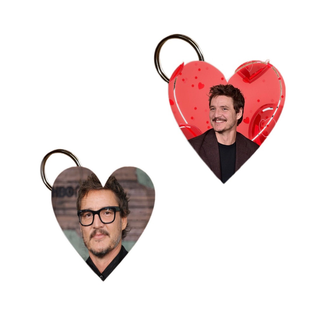 Pedro Pascal Keychain Custom Keychain Heart Shaped Keychain Keychain W