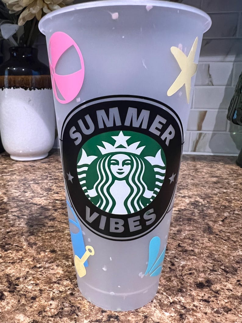 Musse Pigg Sommarmugg | Disney Vacation Starbucks Tumbler | Strandvibbar Återanvändbar 24oz Venti | Kryssningspresent Handgjord bild 2