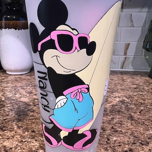 Musse Pigg Sommarmugg | Disney Vacation Starbucks Tumbler | Strandvibbar Återanvändbar 24oz Venti | Kryssningspresent Handgjord bild 5