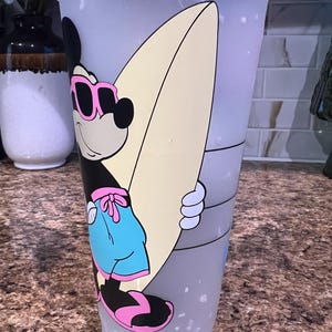 Musse Pigg Sommarmugg | Disney Vacation Starbucks Tumbler | Strandvibbar Återanvändbar 24oz Venti | Kryssningspresent Handgjord bild 6