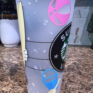 Musse Pigg Sommarmugg | Disney Vacation Starbucks Tumbler | Strandvibbar Återanvändbar 24oz Venti | Kryssningspresent Handgjord bild 7