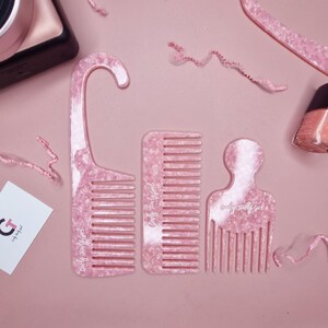 Set di pettini per capelli a tre pezzi ecologici con denti larghi, include una doccia biodegradabile a denti larghi, un pettine a denti larghi e un pettine per capelli afro.