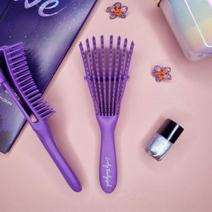 カーリーヘア用デタングリングブラシ l カーリーヘアブラシ l タングルティーザー l カーリーヘア用ブラシ l 100%リサイクル可能