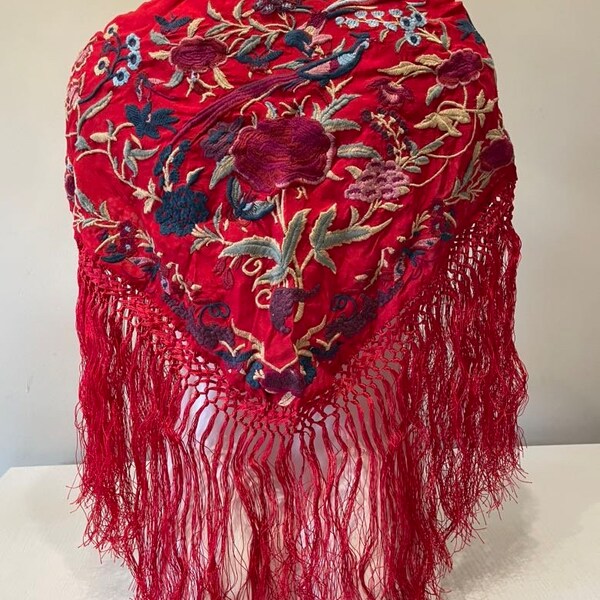 red flamenco shawl