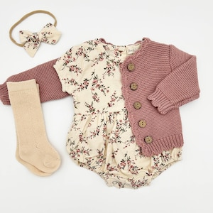 Katoenen gebloemde romper voor babymeisjes met strik | Bijpassende SET OPTIES Sokken Vest | Anessa
