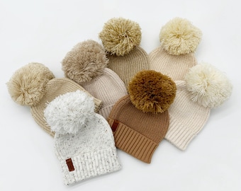 Baumwoll Baby Mütze mit Bommel gestrickt