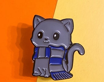 Grey Cat Scarf Enamel Pin, Cat Enamel Pin, Kitty Pin, Kitten Pin, Lapel Pin, Cute Accessories, Gift for animal lover