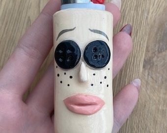 Handmade Coraline Movie Clay Lighter Case, Unique Coraline-Inspired Gift, Cute and Functional Lighter Holder, Fan Art Accessory.