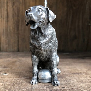English Labrador Hood Ornament