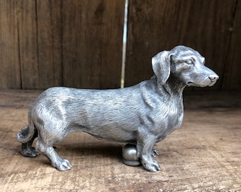 Short hair Dachshund Hood Ornament