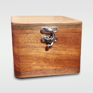 Walnut & Mahogany Keepsake Jewelry Box: Velvet Lined