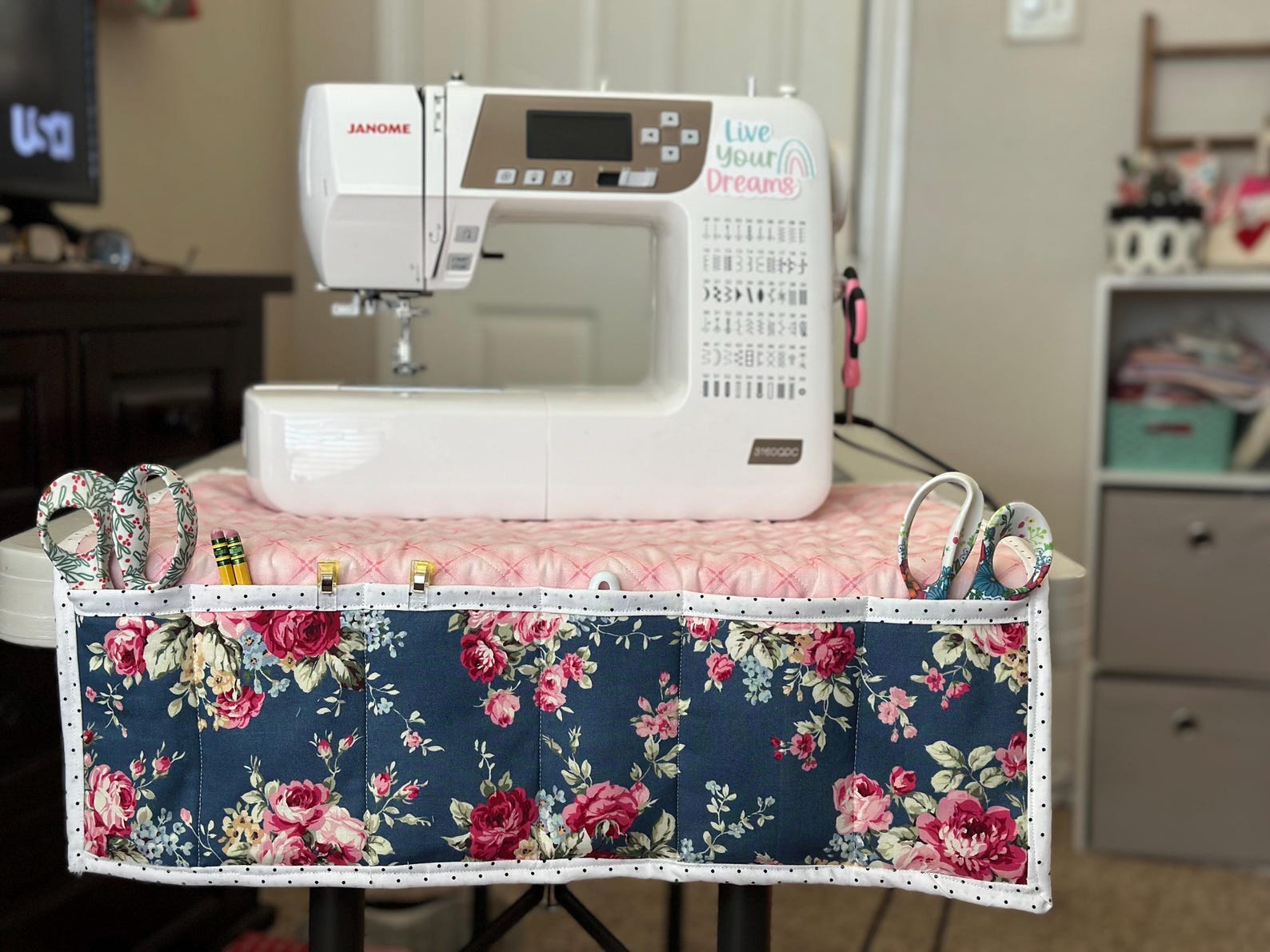Sewing Machine Pad Pdf Pattern Quilted Sewing Machine Mat Pattern PDF | Beginner Friendly Sewing Table ...