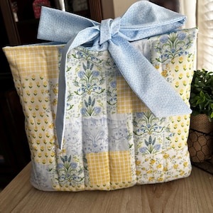 Quilted Bible Sleeve With Bow Cotton Fabric | Bible Cover Religious Gift Christian Mom | Padded Bible case | Floral Bible Cover For Women