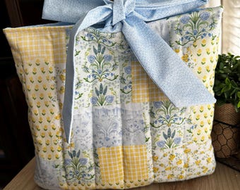 Quilted Bible Sleeve With Bow Cotton Fabric | Bible Cover Religious Gift Christian Mom | Padded Bible case | Floral Bible Cover For Women