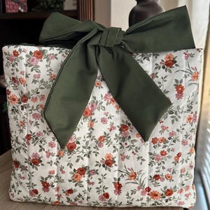 Quilted Bible Sleeve With Bow | Fabric Bible Cover For Women | Book Sleeve Bible Cover | Handmade Christian Mom Gift | Bible Accessories