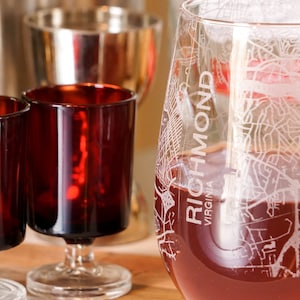 Custom Map Wine Glass Engraved City Glass Personalized Map Wine Glass Etched City Glass Stemless Wine Glass Personalized Gift Idea