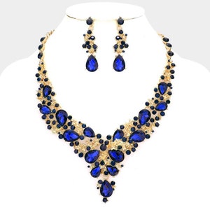 Navy blue store necklace set