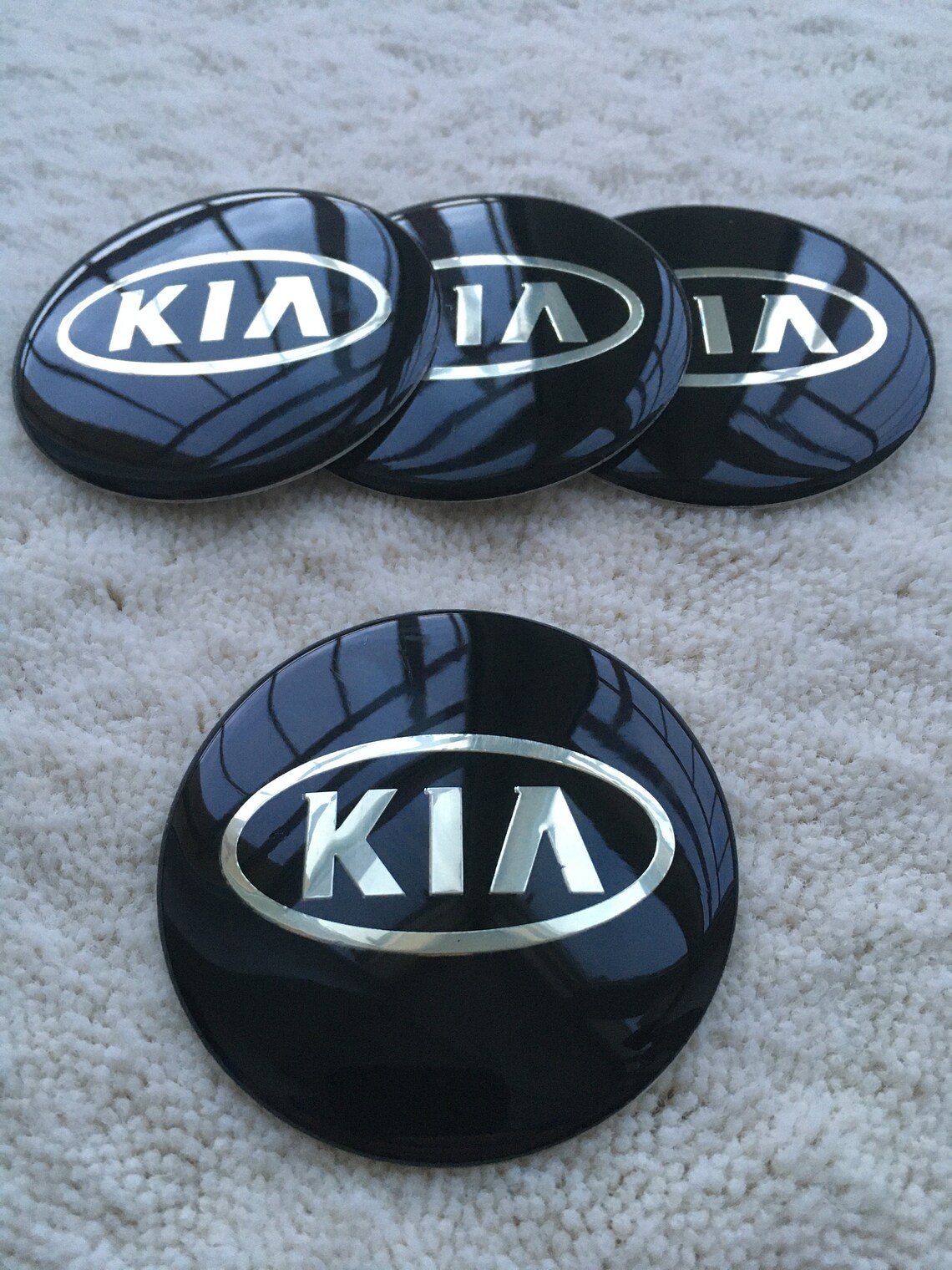 Эмблема kia black edition