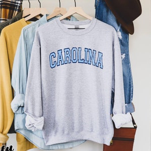 North Carolina Sweatshirt, Carolina Crewneck Sweatshirt, Carolina Gift, Carolina Sweatshirt, College Student Gift, Vintage Crewneck