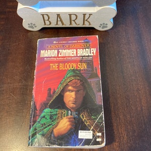 The Bloody Sun by Marion Zimmer Bradley A Novel of Darkover paperback book vintage 1979 sci-fi other planets betrayal science fiction