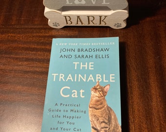 The Trainable Cat by Bradshaw & Ellis paperback book a practical guide to making life happier for you and your cat nonfiction animal info