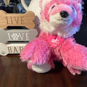 The Petting Zoo Great Wolf Lodge bright pink wolf plush stuffed animal white pink with rubber tag collar beanie belly 12” toy plushie toy