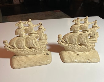 Iron set of Sail boats 1940’s Cast iron set book ends door stops home decor vintage iron boats