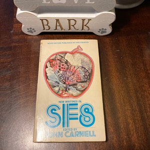 New Writings in SF 8 by John Carnell paperback book vintage 1971 RARE Sci Fi science fiction strange forces sinister horror humor