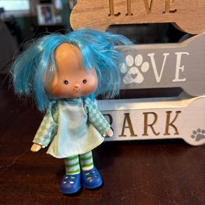 American Greetings 5” blue hair doll from Strawberry Shortcake vintage 1979 toy figure pretend play little plastic doll