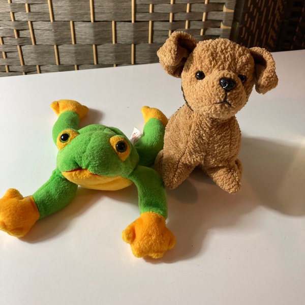 TY frog Smoochy beanie green 1997 and TY Tuffy puppy dog beanie plush stuffed animal