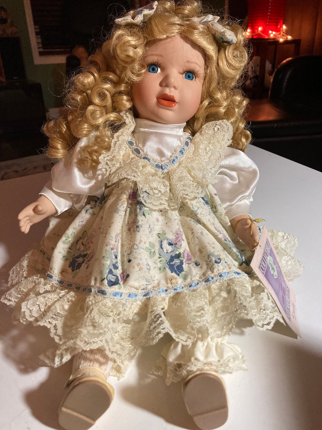 Dandee Collectors Choice Porcelain Doll Emily Beautiful Vintage Blond