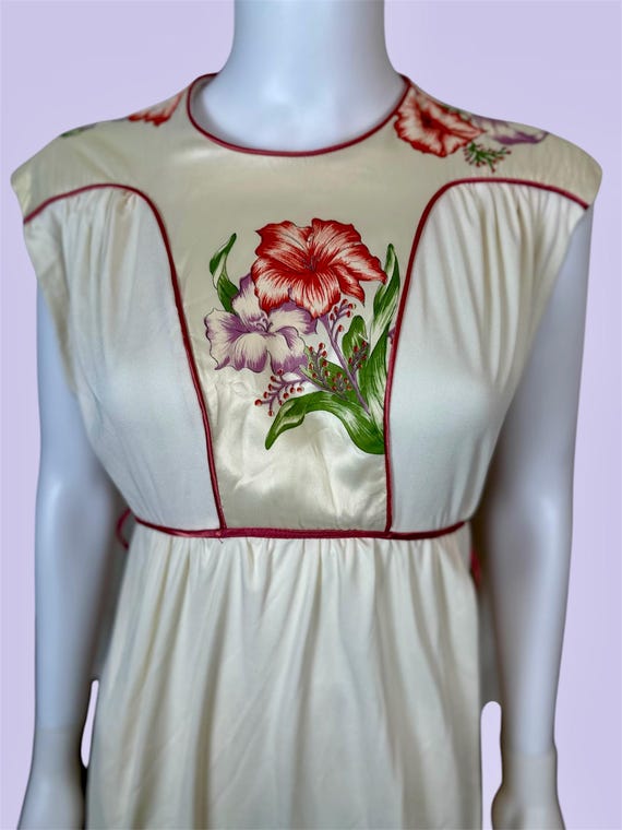 Extra Small Vintage 1970s 2 PC Hostess Dress with Flowers and Matching Pants by Jody T. of California- BohoCottagecore Loungewear XS70HDJTCA View 4