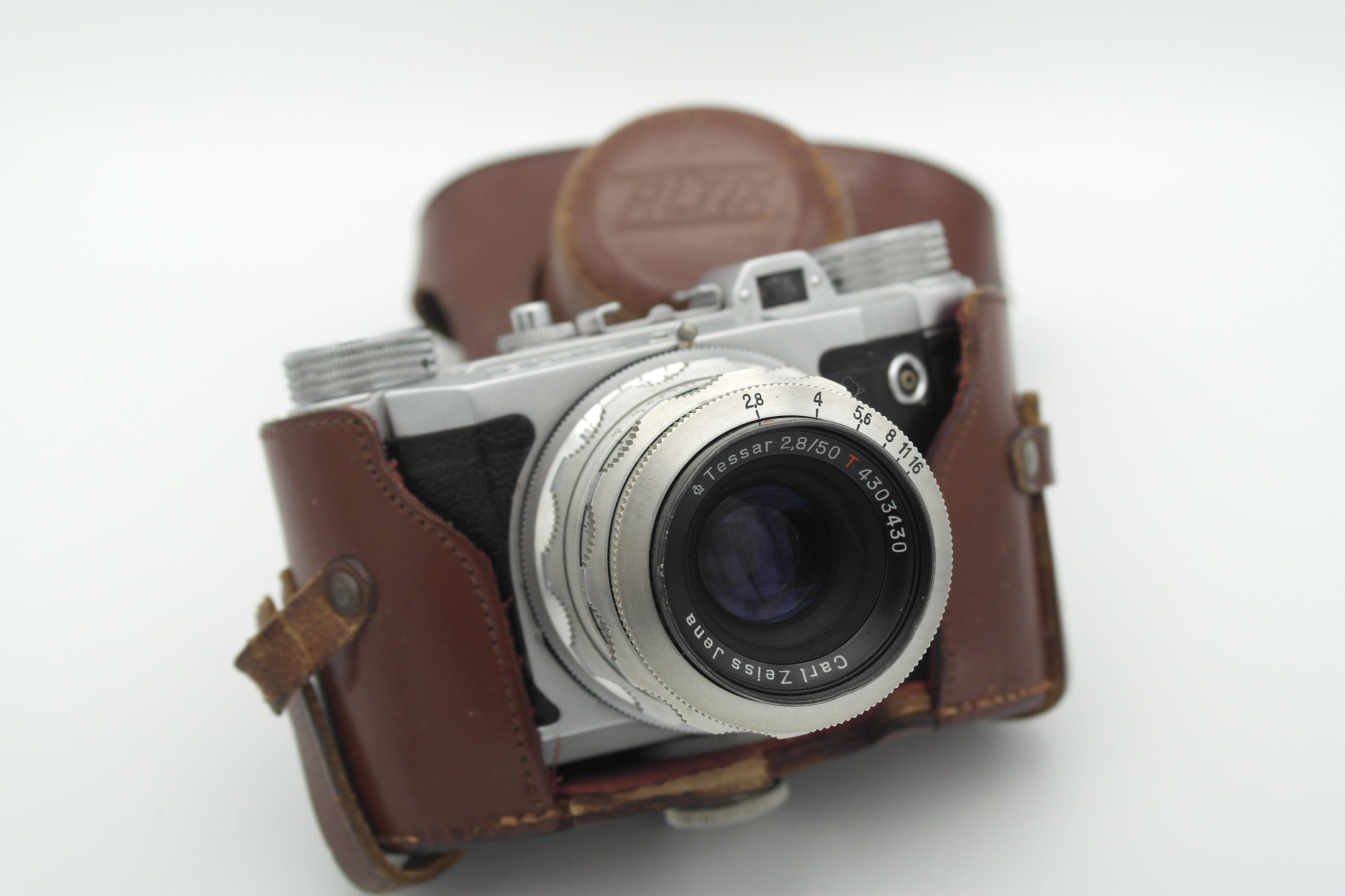 Altissa Altix V With Carl Zeiss Jena Tessar 2,8/50 RED T F Altissa Altix V With Carl Zeiss Jena Tessar 2,8/50 RED T F
